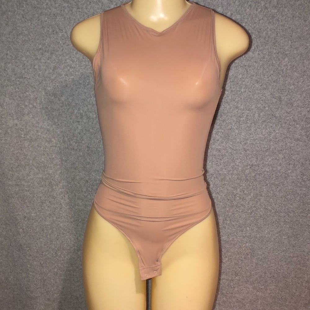 SKIMS BODYSUIT